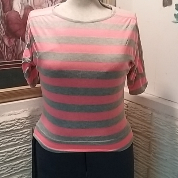 Knitworks Striped Cropped Batwing fitted Tee M - Picture 1 of 8